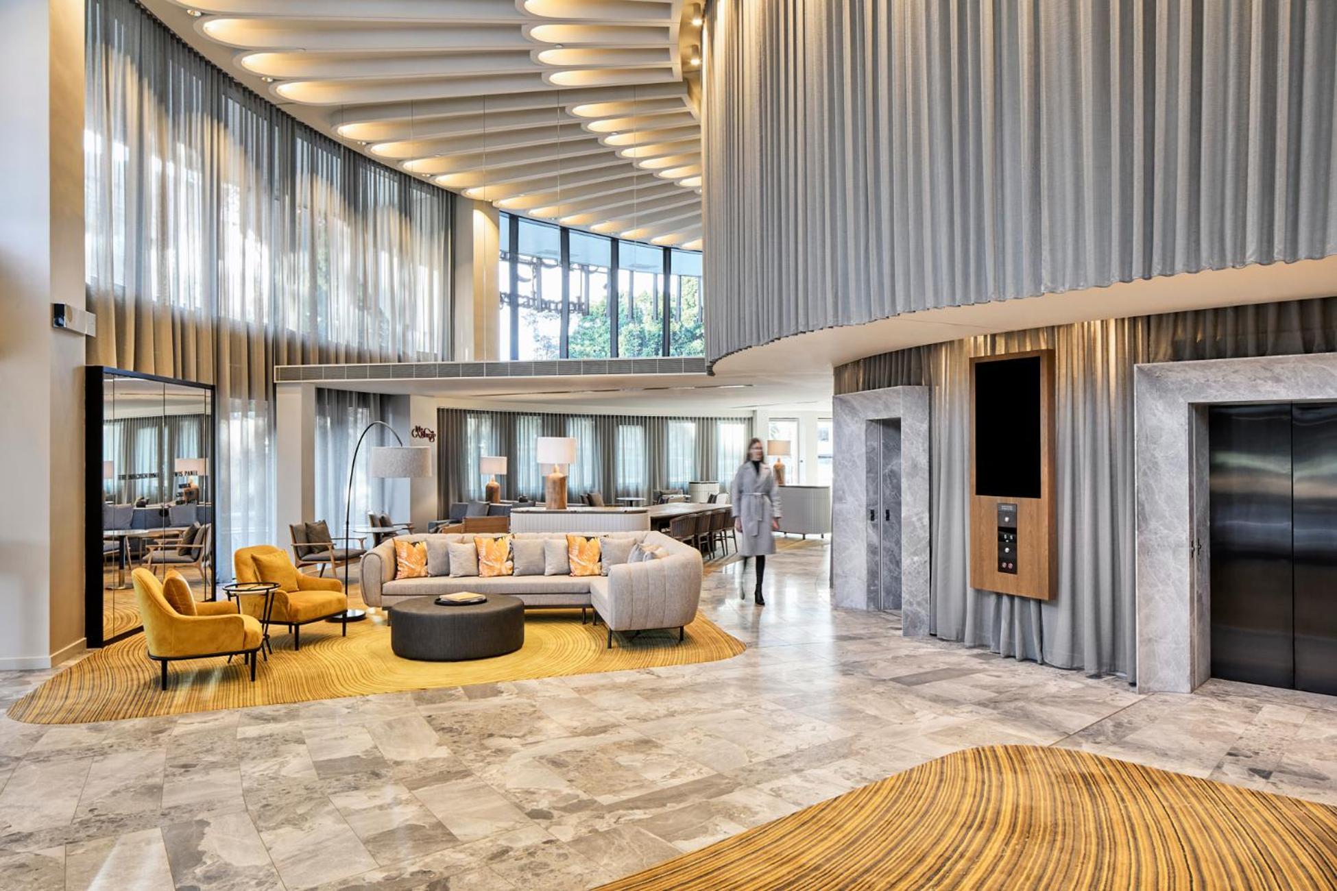 Crystalbrook Kingsley Otel Newcastle Dış mekan fotoğraf The lobby of the hotel